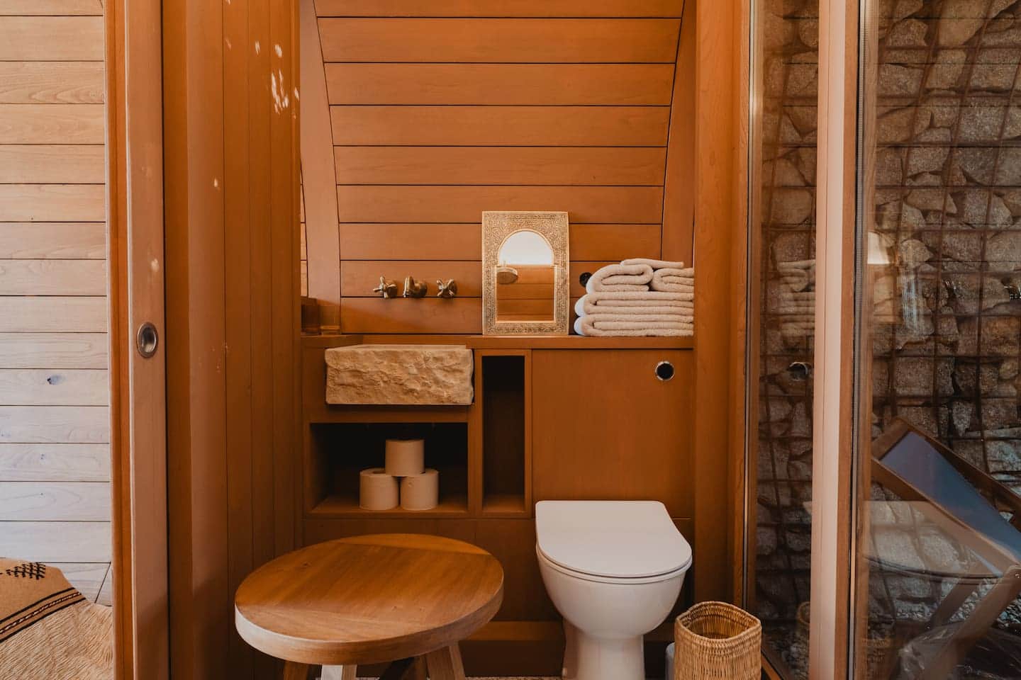 Salle de bain des chambres rondes