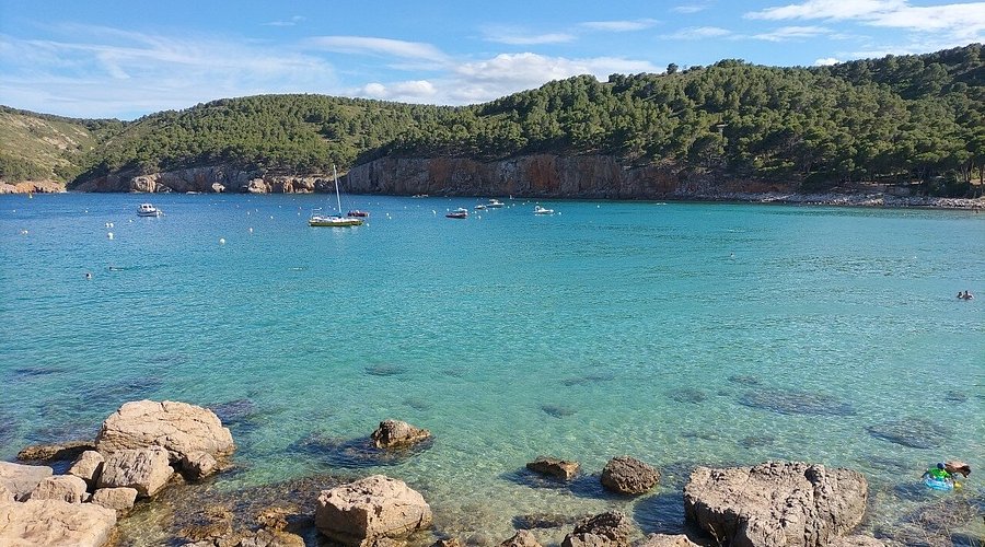 Cala cristal·lina a L'Escala