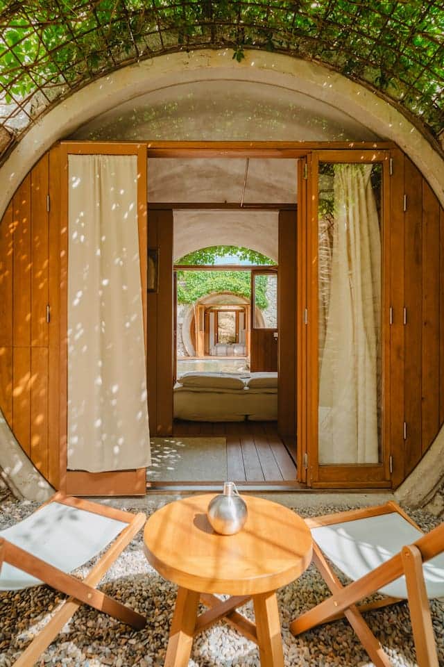 Pati privat habitacions rodones